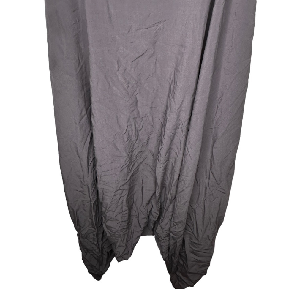 Auxo Collection Romper‎ - Picture 3 of 6